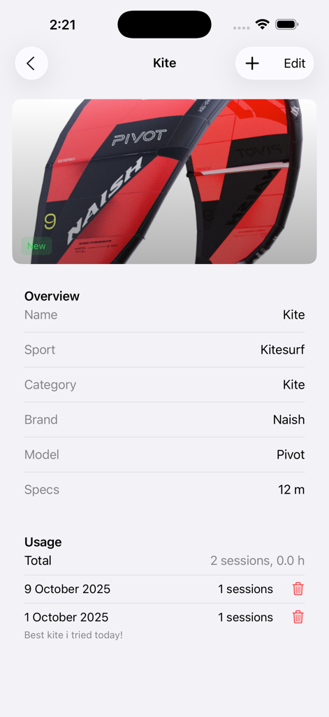 Surf's App: Windsurf, Kitesurf - Naish Pivotカイトサーフィンカイトの詳細仕様と使用履歴が表示されているモバイルアプリ画面。