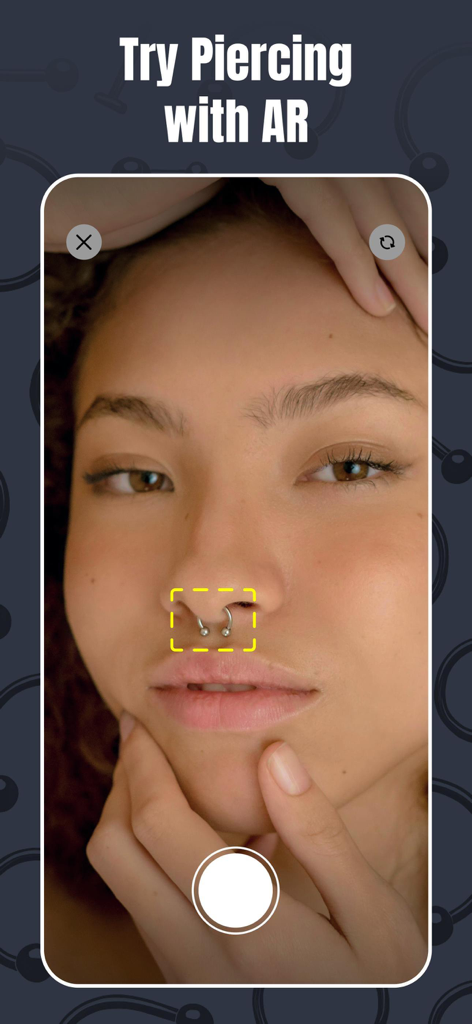 ARでセプタムリングをバーチャル試着している若い女性がアプリを使用している様子