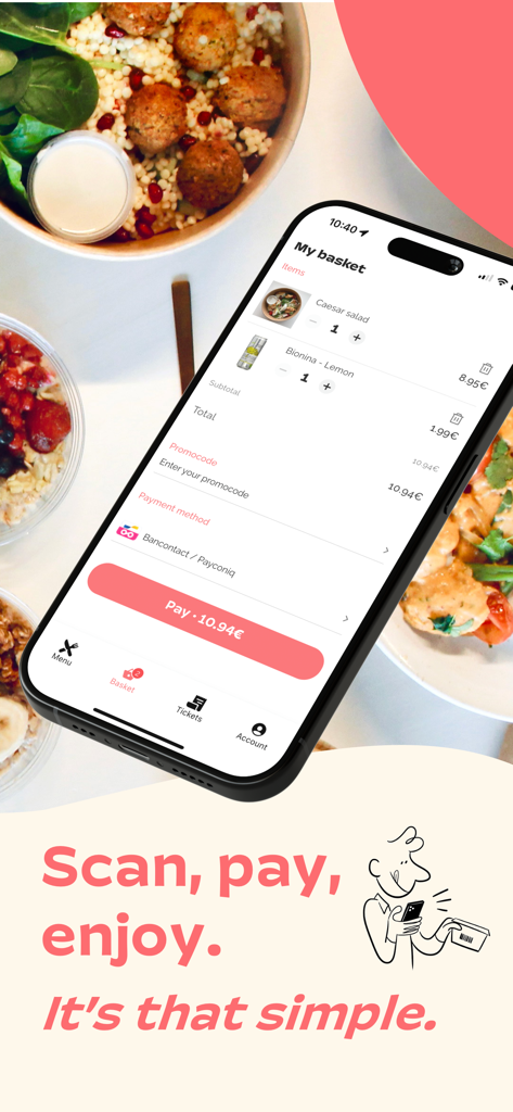 Gus Foods - Gus Foodsアプリのチェックアウト画面には、フードバスケットとスキャンツーペイ機能が表示されています。