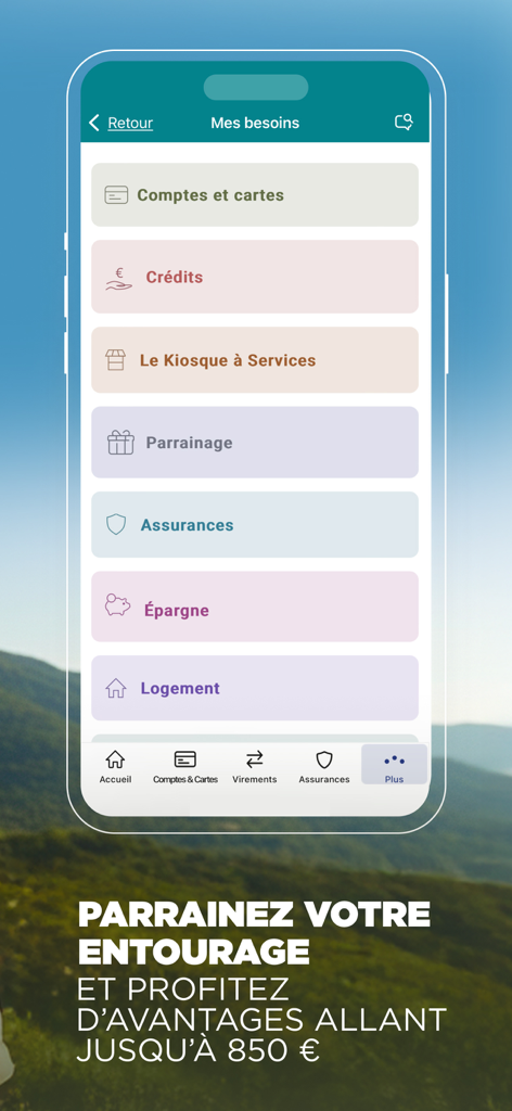 Interface of the CIC banking app showing various service categories like accounts loans and insurance with a referral promotion