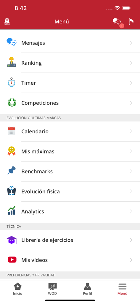 Menú principal de la aplicación Red Grizzly CrossFit mostrando opciones de navegación para rankings, temporizadores, análisis de progreso y biblioteca de ejercicios.