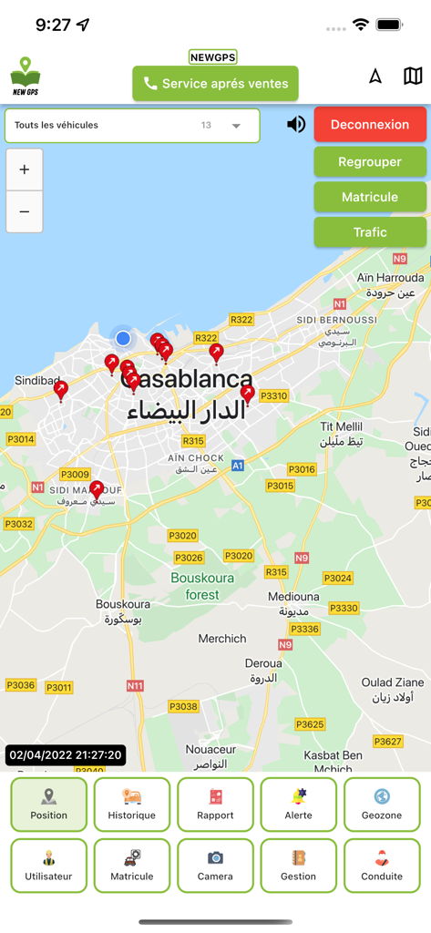 NEUES GPS-App-Oberfläche, die Echtzeit-Standorte von Fahrzeugen auf einer Karte von Casablanca zeigt.