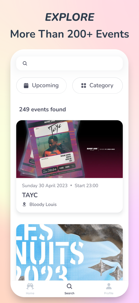 PartyFinder - Belgium - La schermata di ricerca dell'app PartyFinder Belgium che mostra un elenco di eventi di vita notturna imminenti con opzioni di filtro per categoria e data.