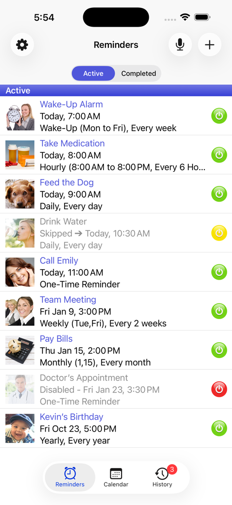Reminder with Voice Reminders - Interfaz de la aplicación Aida Reminder que muestra una lista de tareas activas programadas, incluyendo alarmas de despertar para medicación y reuniones