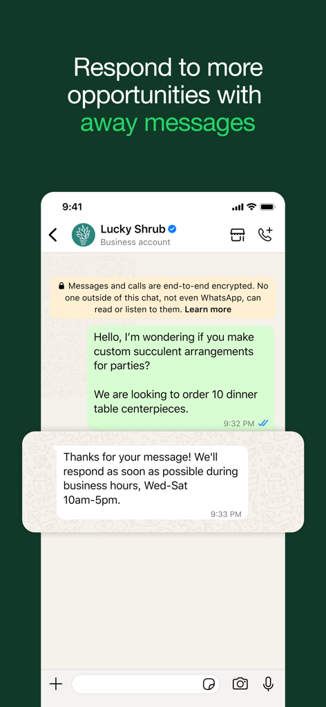 Interfaccia di WhatsApp Business che mostra un messaggio di assenza automatico con gli orari di apertura