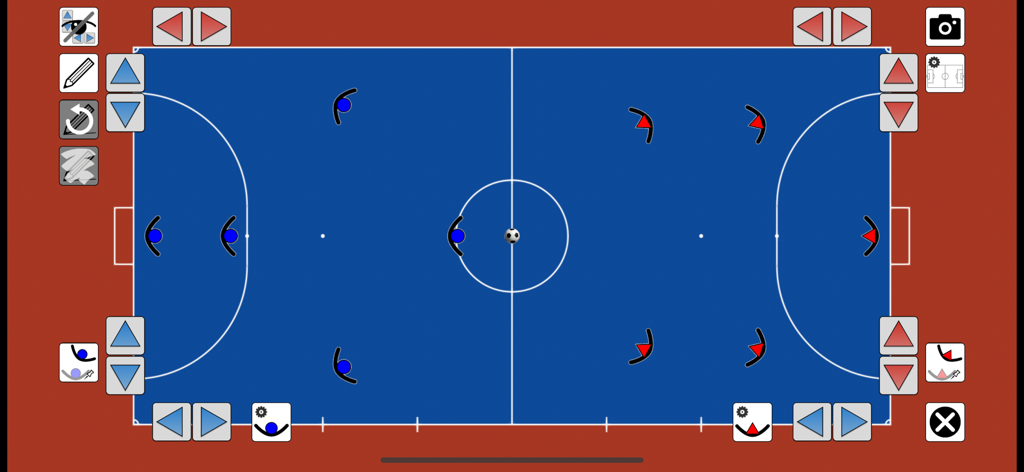 Football Tactics Board - A digital futsal tactical board showing player formations on a blue indoor court