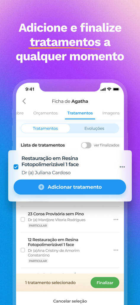 Simples Dental - Agenda Odonto - Interfaz de la aplicación Simples Dental mostrando una lista de tratamientos y procedimientos dentales del paciente