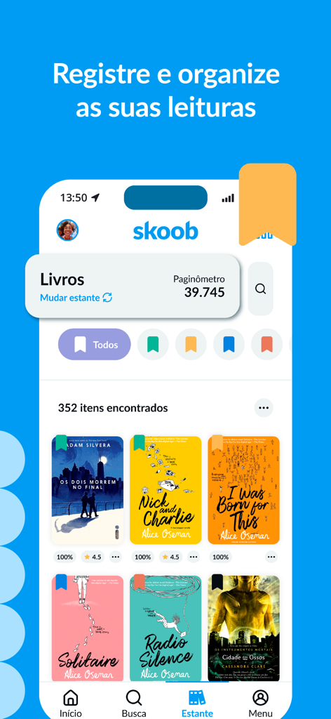 Skoob - Organize suas leituras - Skoob app interface showing a virtual bookshelf with book covers and reading progress