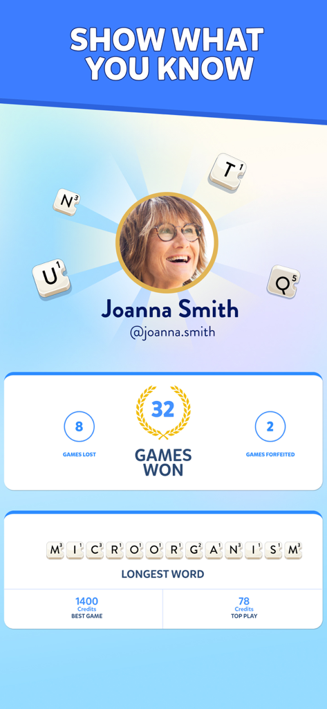 Perfil de usuario del juego Word Crack para Joanna Smith mostrando estadísticas del juego incluyendo 32 victorias y la palabra más larga microorganismo