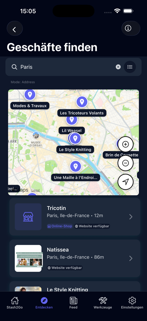 Stash2Go II - Stash2Go IIアプリのインターフェース。パリの地元の毛糸店の地図を表示し、店舗の詳細を下に表示。