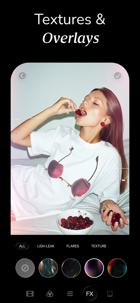 Interface der radcam-App mit Optionen für Vintage-Texturen und Lichteinfall-Overlays auf einem Foto im Retro-Stil