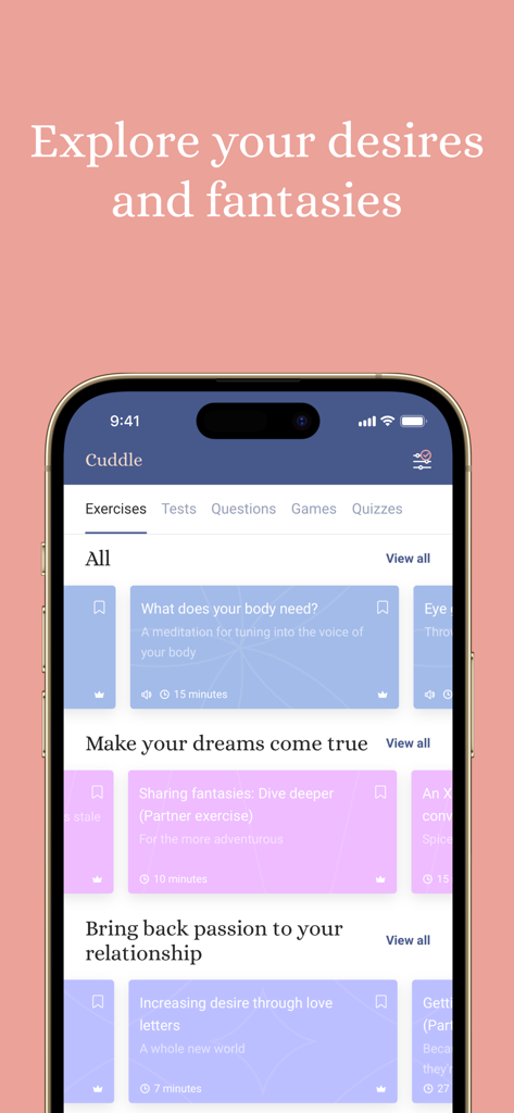 Cuddle: Couples & Relationship - Pantalla de la aplicación Cuddle que muestra varios ejercicios y categorías de relaciones para explorar deseos y fantasías.