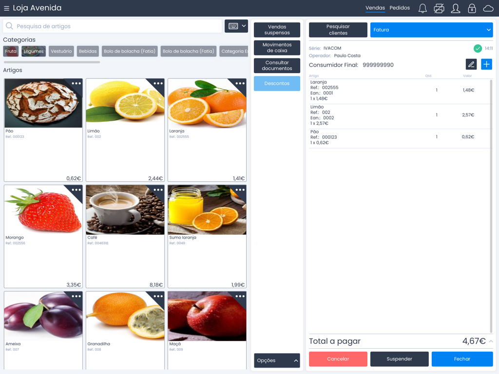Moloni POS - Moloni POS interface for iPad showing product images and a checkout receipt