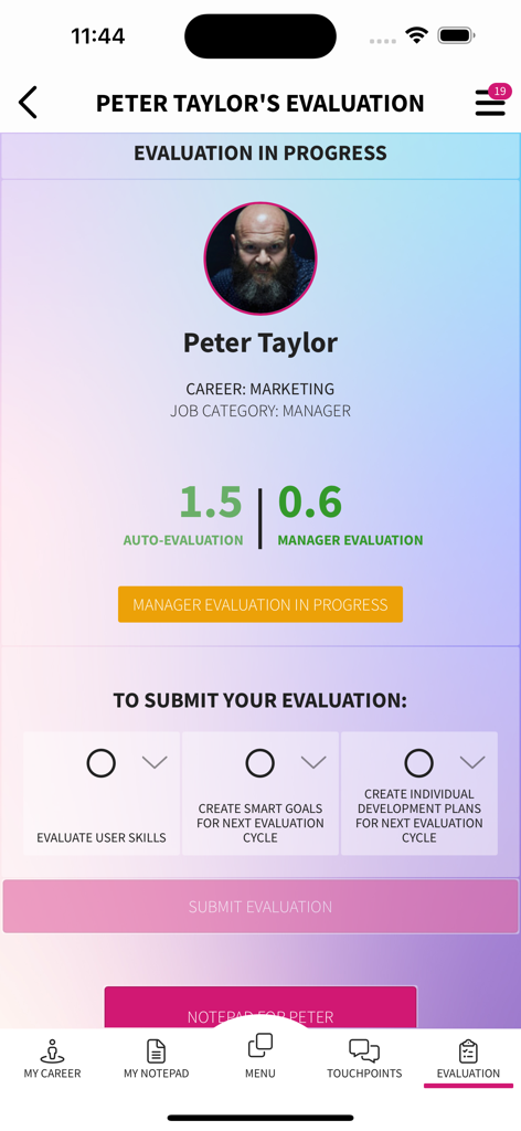 GFoundry - GFoundry App Dashboard, das eine laufende Leistungsbewertung für einen Mitarbeiter anzeigt
