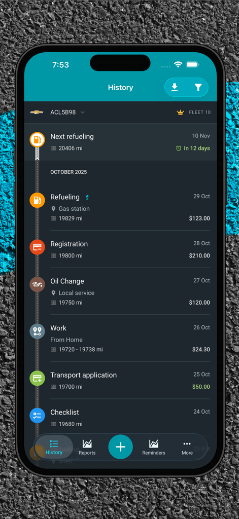 Drivvo - Vehicle management - History screen of Drivvo app displaying a timeline of vehicle refueling, maintenance, and income entries.