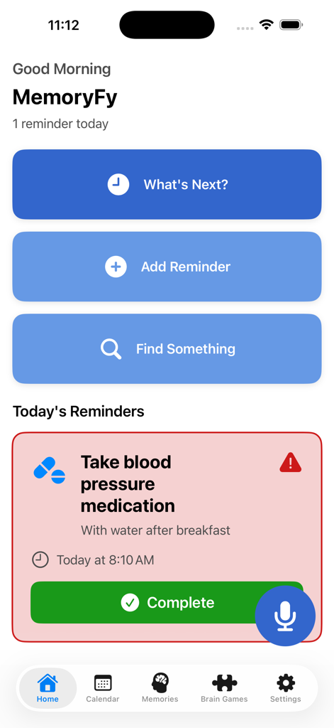 MemoryFy Inc - Écran d'accueil de l'application MemoryFy affichant une carte de rappel de médicaments et de grands boutons d'accessibilité pour les seniors