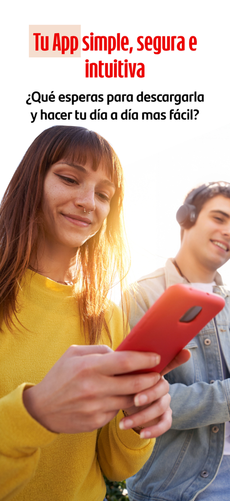 Jeune femme utilisant l'application de banque mobile Santander Argentine, simple et sécurisée, sur son téléphone