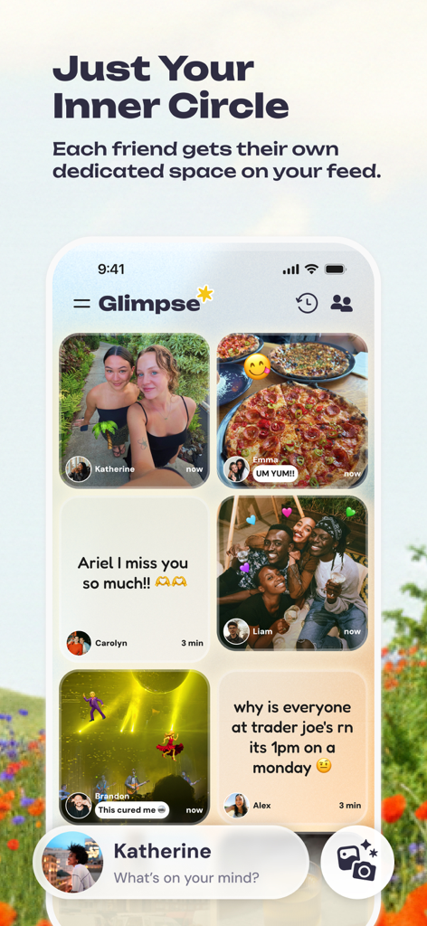 Glimpse: BFF & Couples Widget - Interfaccia dell'app Glimpse che mostra un feed privato di foto e aggiornamenti di testo condivisi tra amici intimi