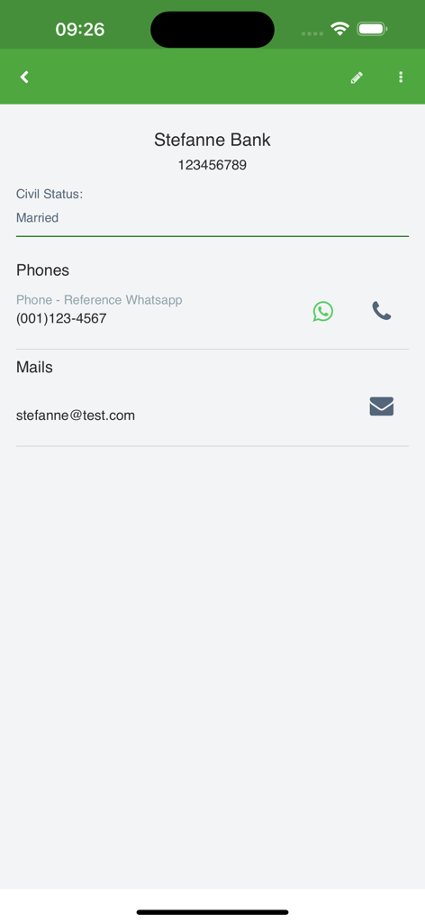 Tela de perfil do cliente no aplicativo de gerenciamento de salão exibindo detalhes de contato e informações pessoais