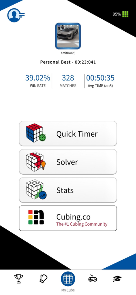 Rubik's Connected - Écran de l'application Rubiks Connected affichant les statistiques de l'utilisateur, le meilleur score personnel et les options du menu principal