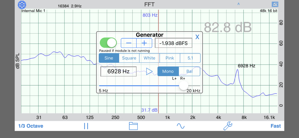 Aplicación de análisis de audio FFT que muestra un gráfico de respuesta de frecuencia y una herramienta generadora de señales.