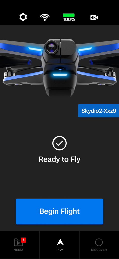 Der Startbildschirm der Skydio-App zeigt den Status Bereit zum Fliegen und eine Schaltfläche Flug starten für die Skydio 2-Drohne.