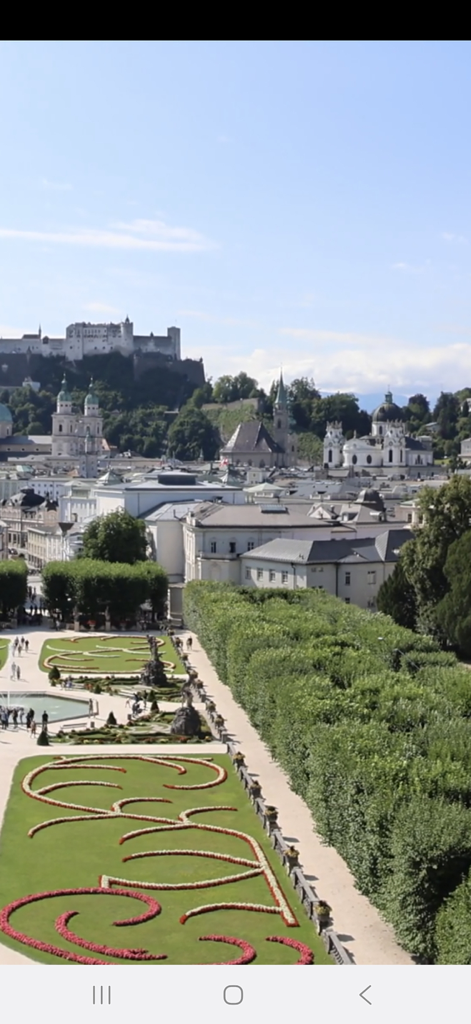 Live webcam view of Salzburg cityscape featuring Hohensalzburg Fortress and Mirabell Gardens