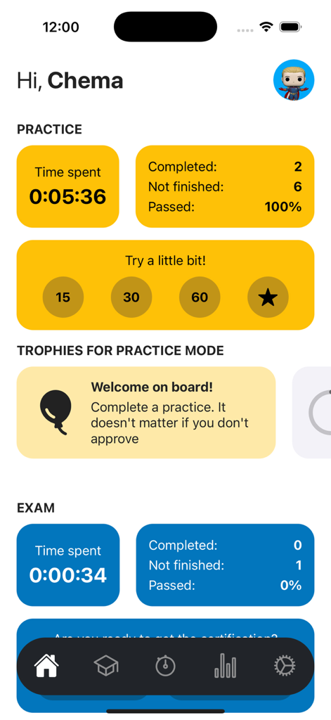 Pantalla de inicio de la aplicación de certificación PCEP-30 de Python que muestra estadísticas de práctica y de examen.