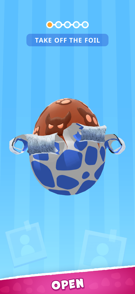 Super Toy 3D - Uma simulação 3D de descascar papel alumínio azul de um ovo surpresa de chocolate com design de monstro.