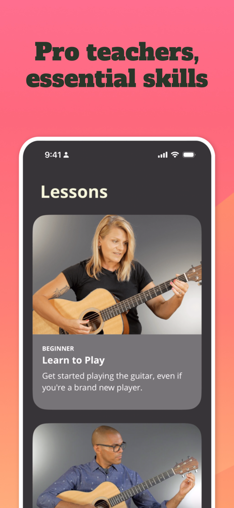 Pantalla de la aplicación ChordBank mostrando lecciones de guitarra para principiantes con video profesores