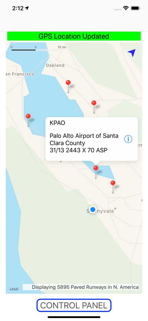 Airport Runway Finder - Interfaccia mappa dell'app Airport Runway Finder che mostra le specifiche della pista dell'aeroporto di Palo Alto.