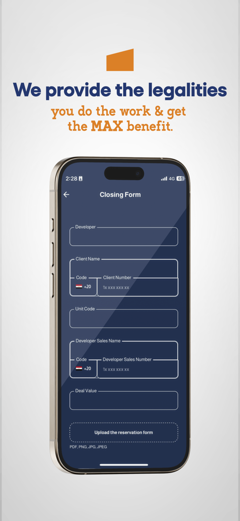 Schermata dell'app mobile che mostra un modulo di chiusura di un affare immobiliare con campi per informazioni sullo sviluppatore e sul cliente
