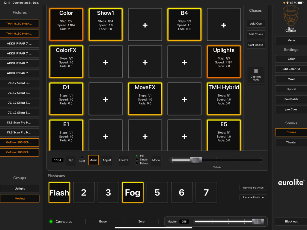Light Captain - DMX Controller - Light Captain iPad App-Oberfläche, die das DMX-Lichtsteuerungs-Dashboard mit Chase-Presets und Geräte-Steuerelementen zeigt