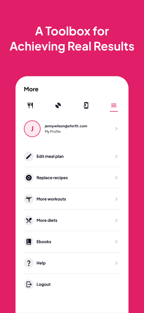 Benutzeroberfläche der xForFit-App, die das Menü mit Ernährungsplänen und Trainingsoptionen zeigt