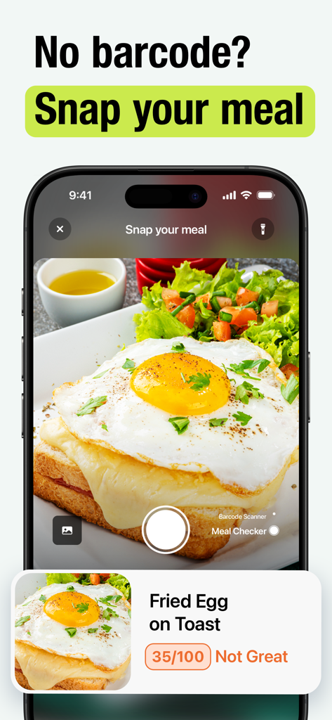 Healthy Food Scanner - OnFork - OnForkモバイルアプリ画面には、栄養スコアのためにスキャンされているフライドエッグとトーストが表示されています。