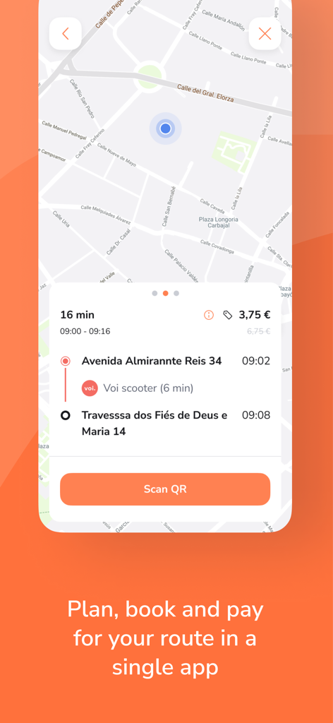 공유 스쿠터 예약 및 QR 스캔 버튼이 있는 복합 모드 경로를 보여주는 Meep 앱 스크린샷.