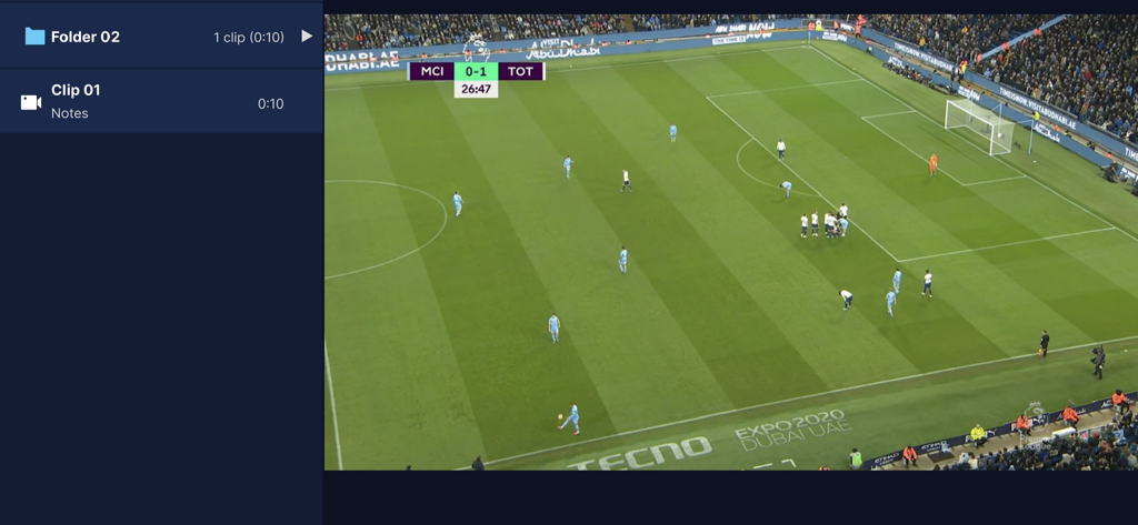 Interface do Metrica Nexus Mobile mostrando um vídeo de partida de futebol e lista de clipes