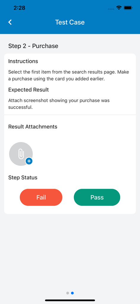 Pantalla móvil de la aplicación uTest que muestra instrucciones del caso de prueba para una compra y botones de pasar o fallar