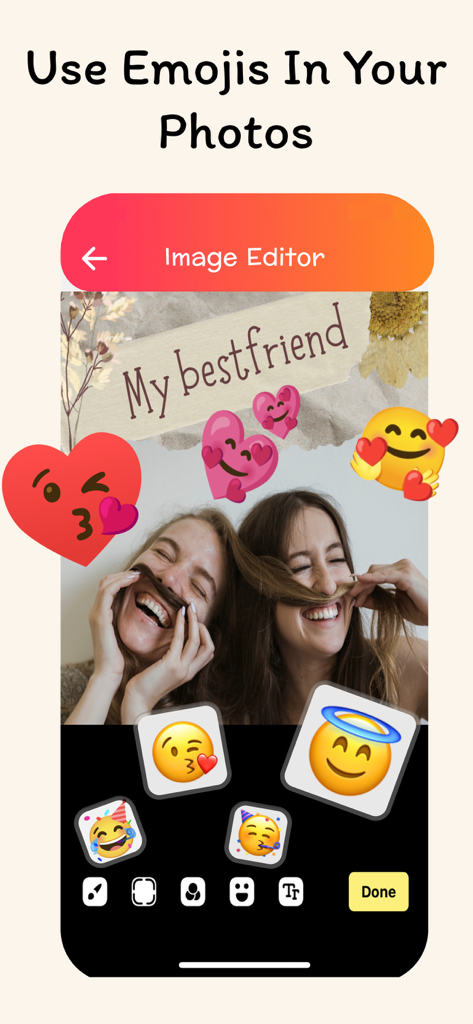 Emoji Mix - Maker & Facemoji - Una pantalla de smartphone que muestra el editor de imágenes de Emoji Mix añadiendo stickers y texto a una foto de dos amigos