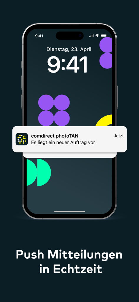 comdirect photoTAN App - An iPhone displaying a real-time push notification from the comdirect photoTAN app for a new transaction.