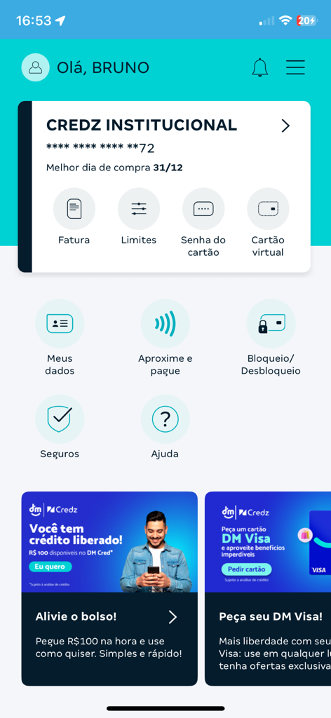 Credz - App - Main dashboard of the Credz mobile app showing credit card information and financial services