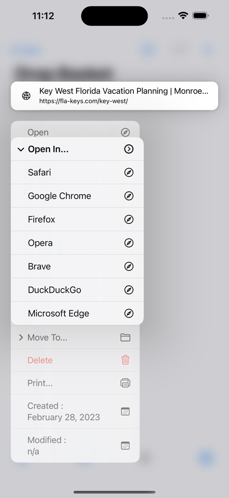 Interface do URL Manager Pro mostrando um menu para abrir um favorito salvo em diferentes navegadores como Safari, Chrome e Firefox