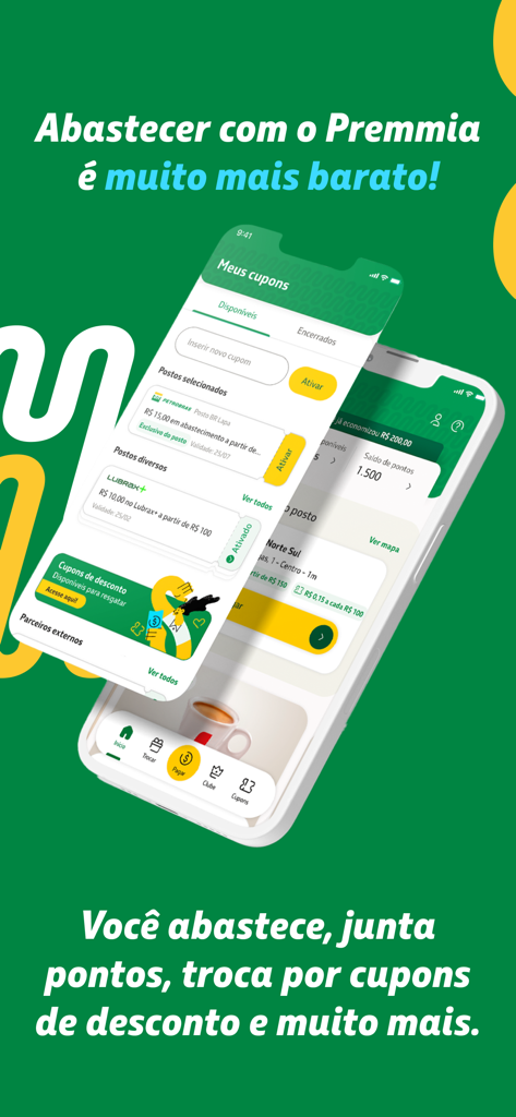 Duas telas de smartphone exibindo cupons de desconto disponíveis e pontos de recompensa no app de fidelidade Petrobras Premmia