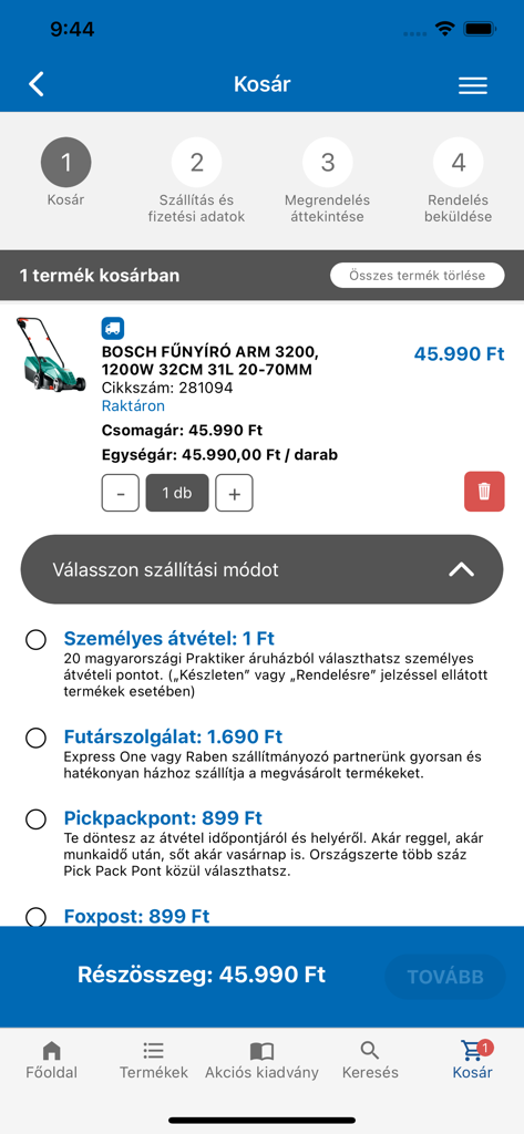 Aplicación móvil Praktiker Hungría mostrando una pantalla de carrito de compras con un cortacésped Bosch y varias opciones de envío.