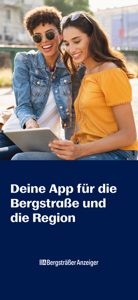 BA News - Duas mulheres sorrindo enquanto usam um tablet com o logo do aplicativo BA News e o slogan regional