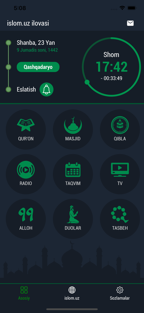 A tela inicial do aplicativo Islom.uz mostrando horários de oração e ícones para Alcorão, Mesquita e Qibla