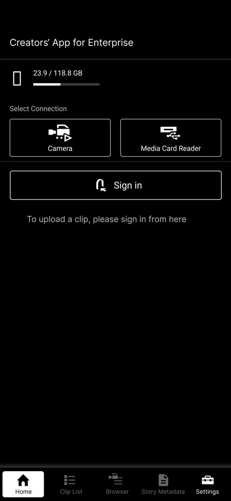 Sony | Creators' App for ENT - Pantalla de inicio de la aplicación Sony Creators para empresas que presenta opciones de conexión para cámaras y lectores de tarjetas de medios.