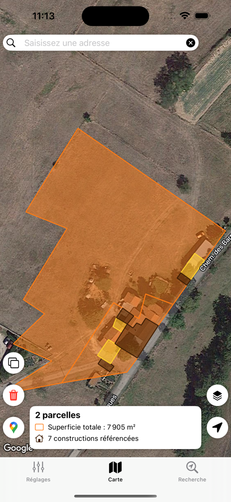 Coo - Vista de mapa de satélite da aplicação Coo mostrando parcelas de terrenos imobiliários e detalhes da área total