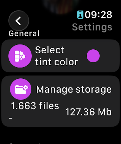 Watchagram - Watchagram app settings menu on Apple Watch showing storage management and tint color customization options.