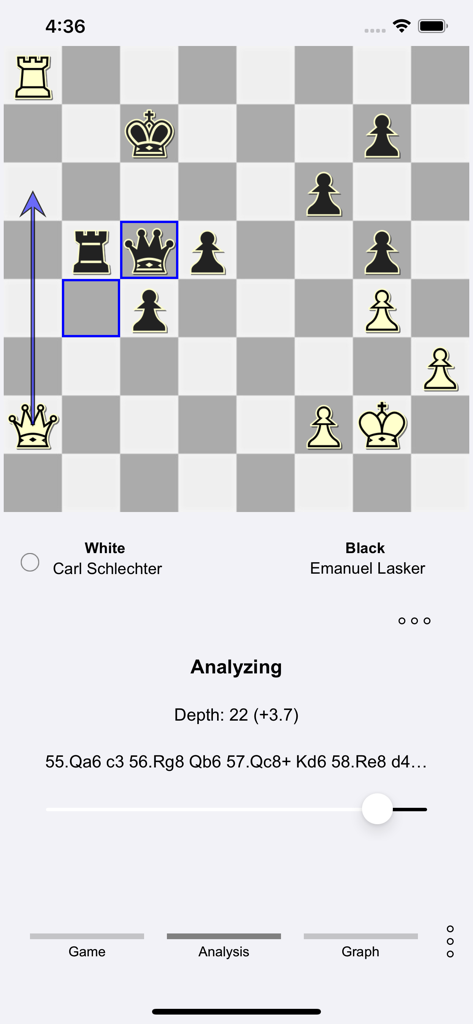 Interface d'analyse de l'application SmallFish Chess montrant l'évaluation du moteur et les recommandations de coups pour une position de jeu
